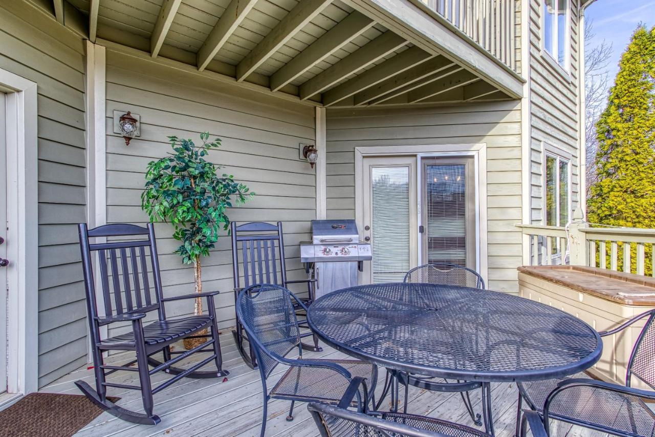3 Decks, Mtn Views! Tree Tops By Honeybearcabins - Luxury Rain Showers, 3 King Suites, Xl Hottub, Fireplace, Bear Sightings Gatlinburg Exterior foto