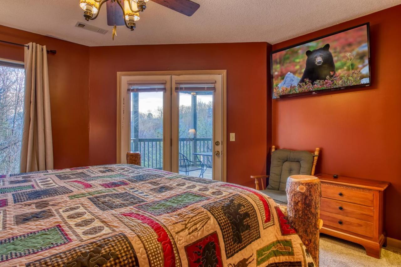 3 Decks, Mtn Views! Tree Tops By Honeybearcabins - Luxury Rain Showers, 3 King Suites, Xl Hottub, Fireplace, Bear Sightings Gatlinburg Exterior foto