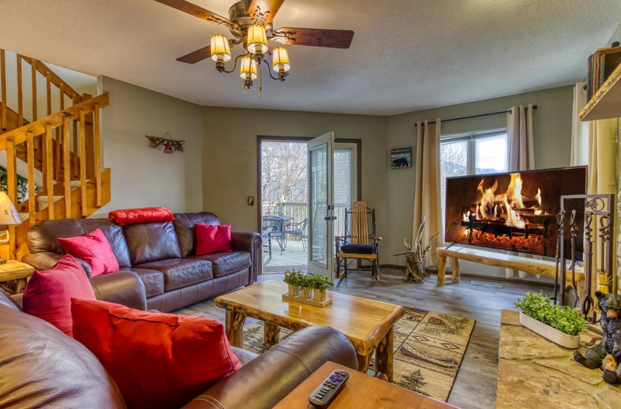 3 Decks, Mtn Views! Tree Tops By Honeybearcabins - Luxury Rain Showers, 3 King Suites, Xl Hottub, Fireplace, Bear Sightings Gatlinburg Exterior foto